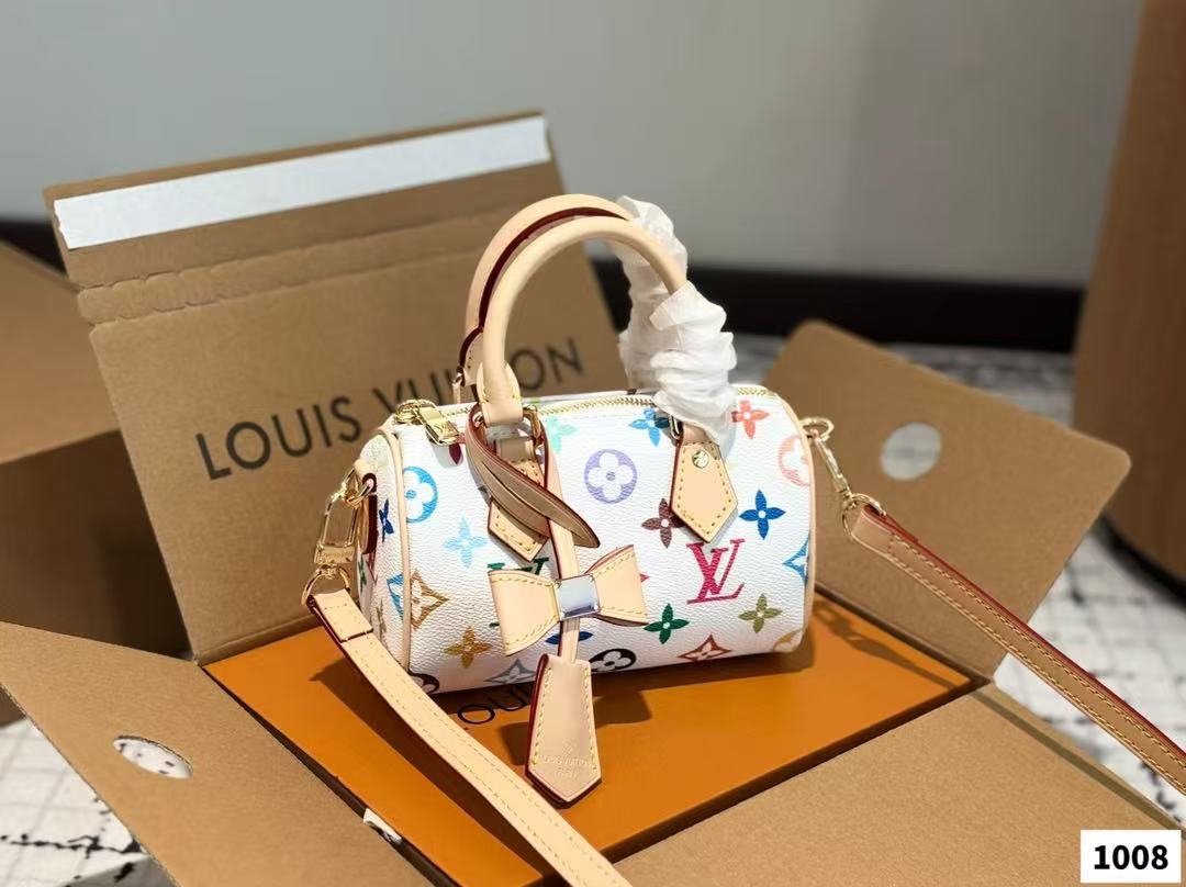 Louis Vuitton LV NFC genuine leather bag（40 style -2