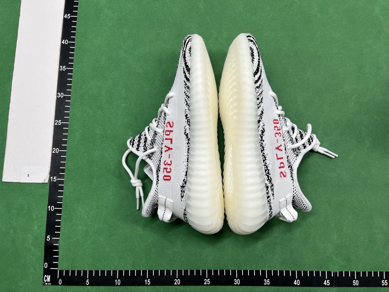 Yeezy Boost 350V2 -4