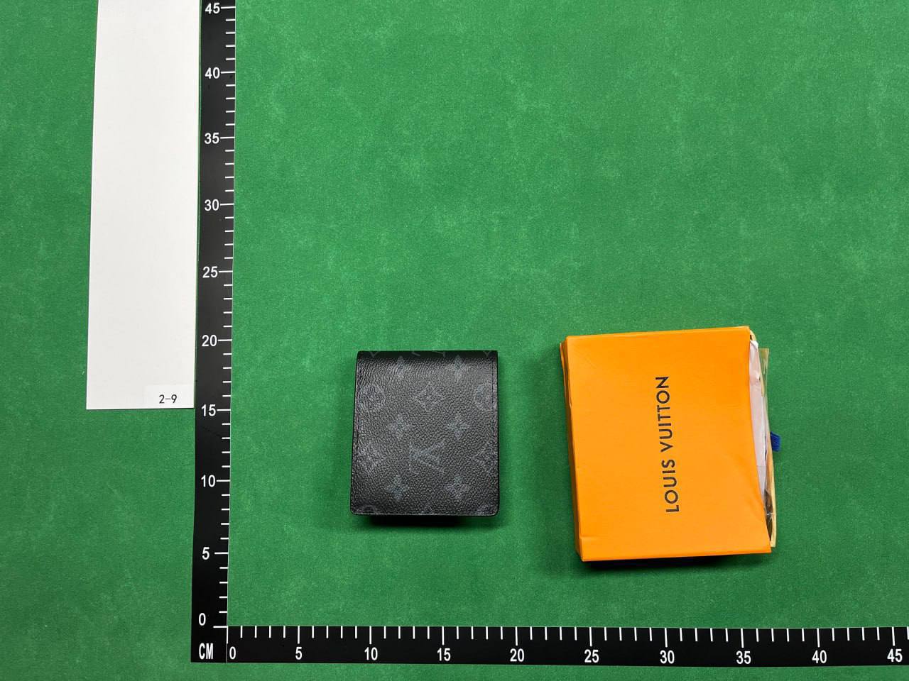 Louis Vuitton wallet -4