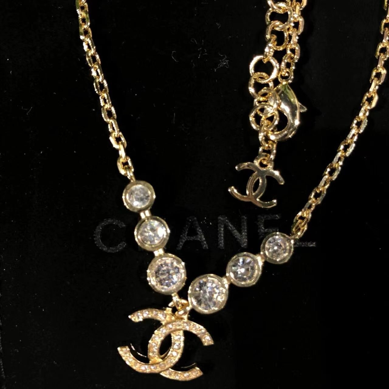 Chanel CC Logo Crystal Pendant Necklace -4