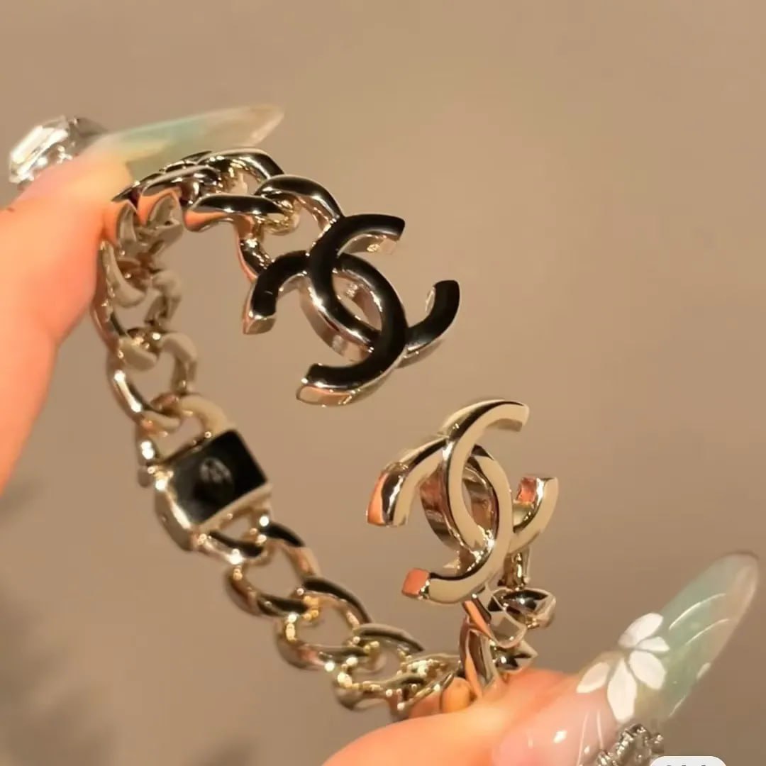 Chanel CC Logo Chain Bracelets [2 styles] -4
