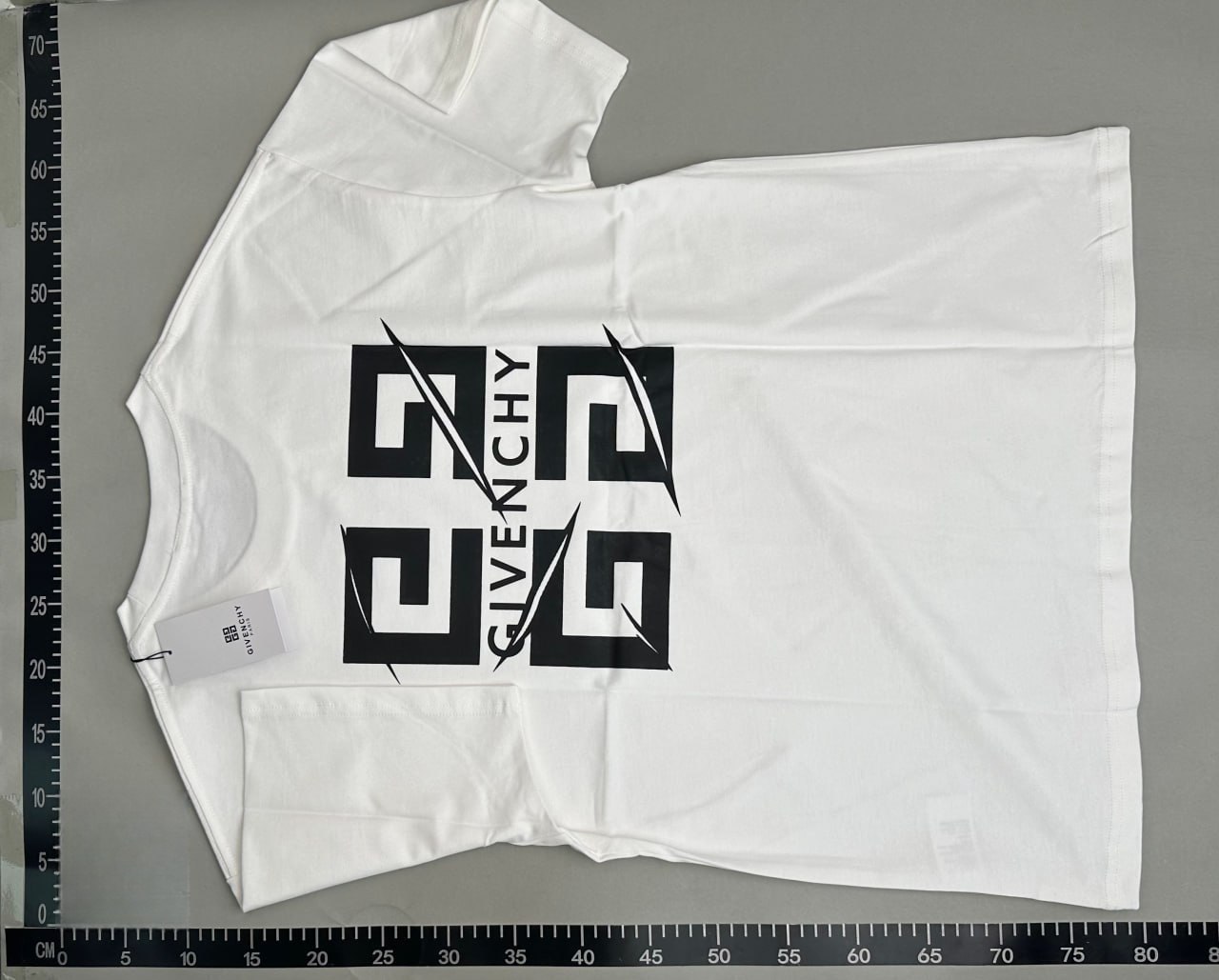Givenchy 4G Logo T-Shirt [2 styles] -4