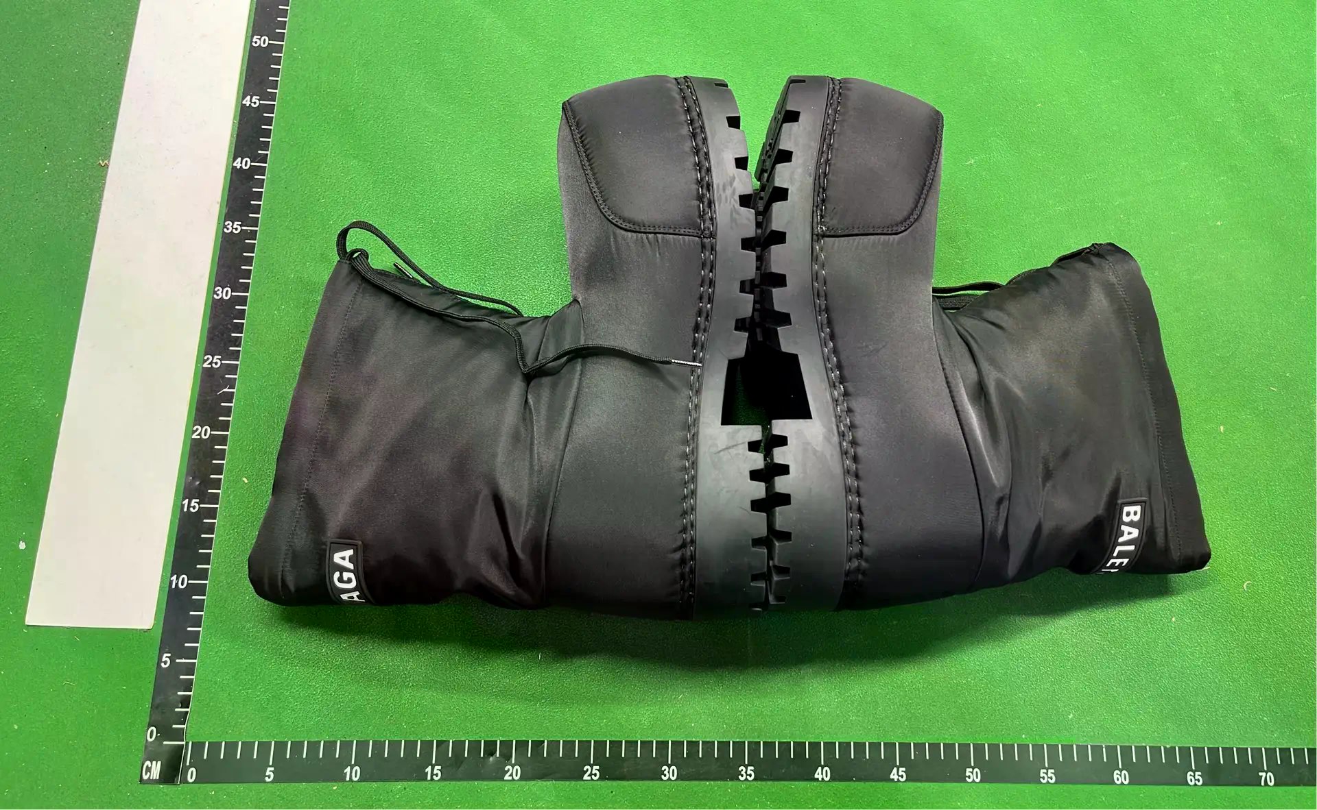  Balenciaga Ski Alaska Boots [2 styles] -4