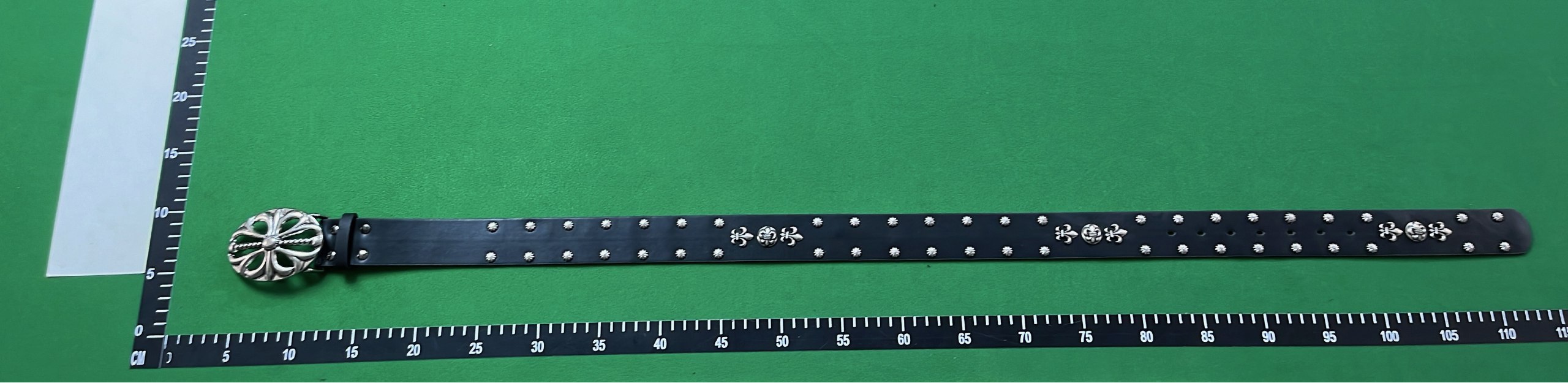 Loewe Embossed Flower Buckle Leather Belt for Women -2