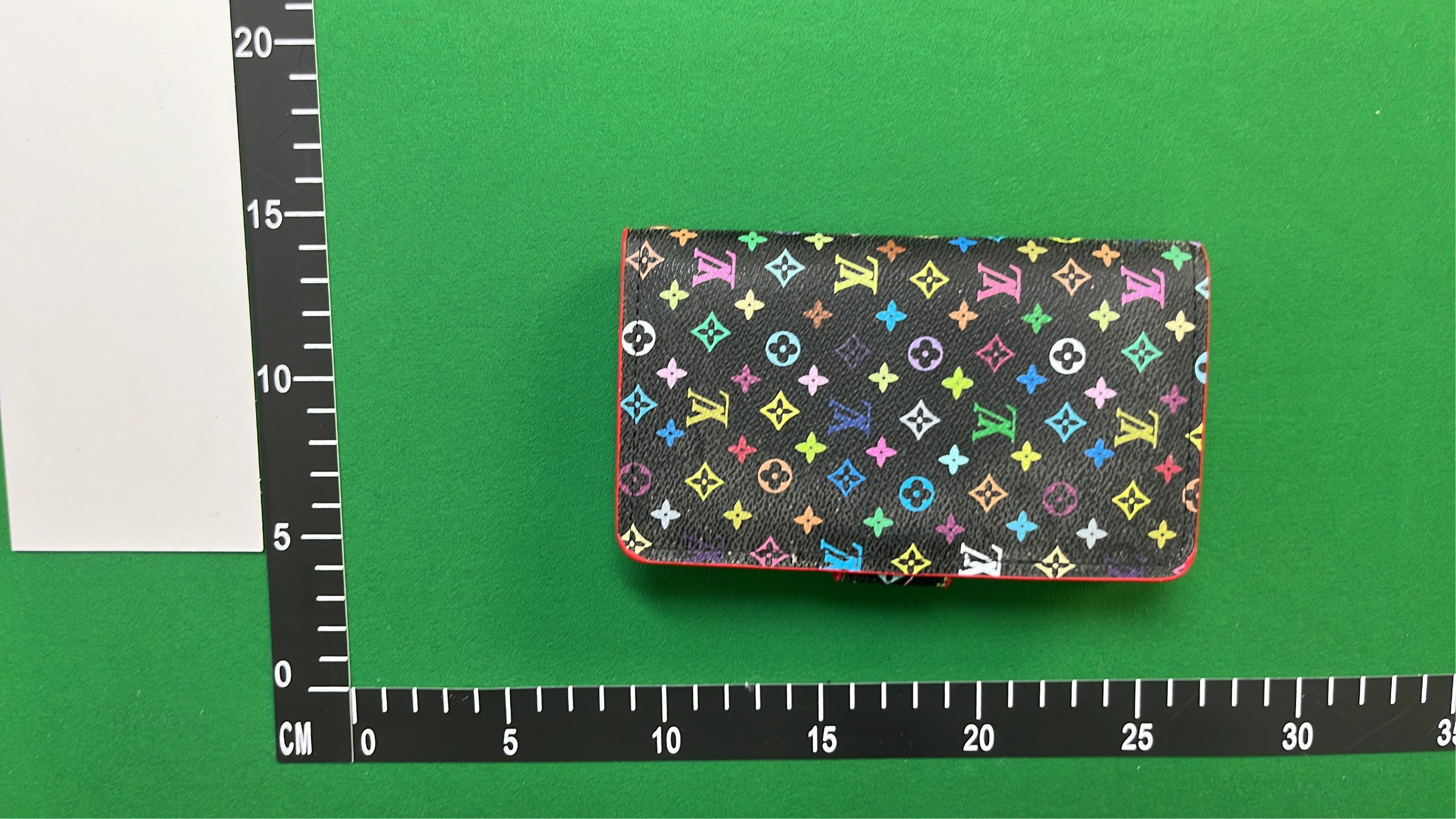 Louis Vuitton Monogram Canvas Phone Case [31 styles] -3