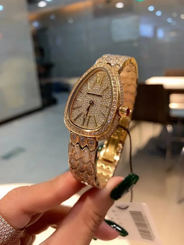 Bvlgari Serpenti Diamond-Encrusted Snake Bracelet Watch for Women [40 styles] -2