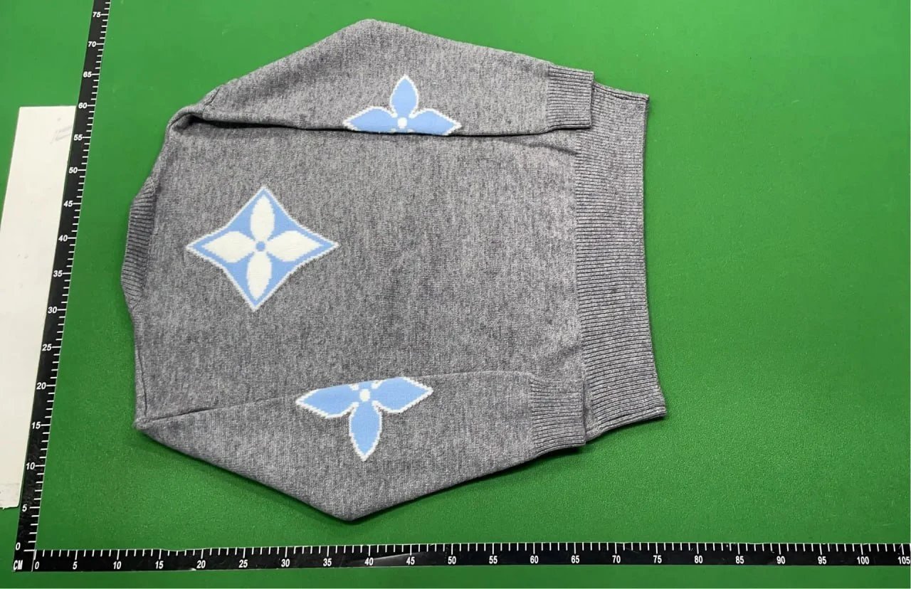  LV Sweaters  -3