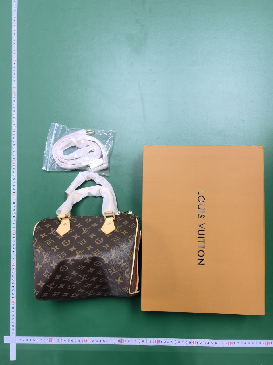 Louis Vuitton  LV NFC genuine leather bag（40 style -3