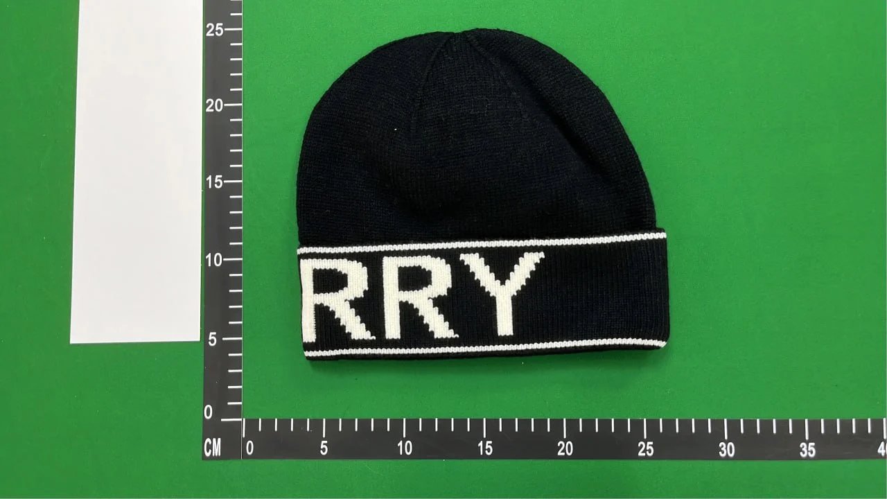  Burberry Beanie -3