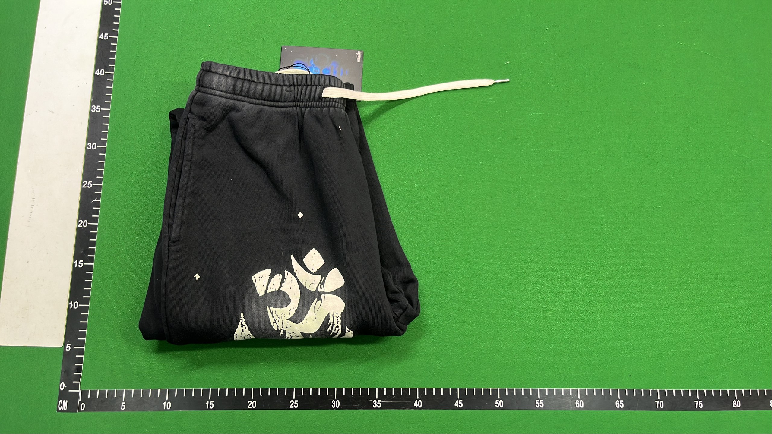 Hellstar Hoodie and Sweatpants Set - Stylish and Comfortable Tracksuit -4