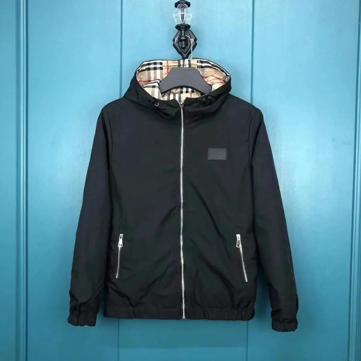 Burberry Check Print Hooded Jacket 40 styles     -4