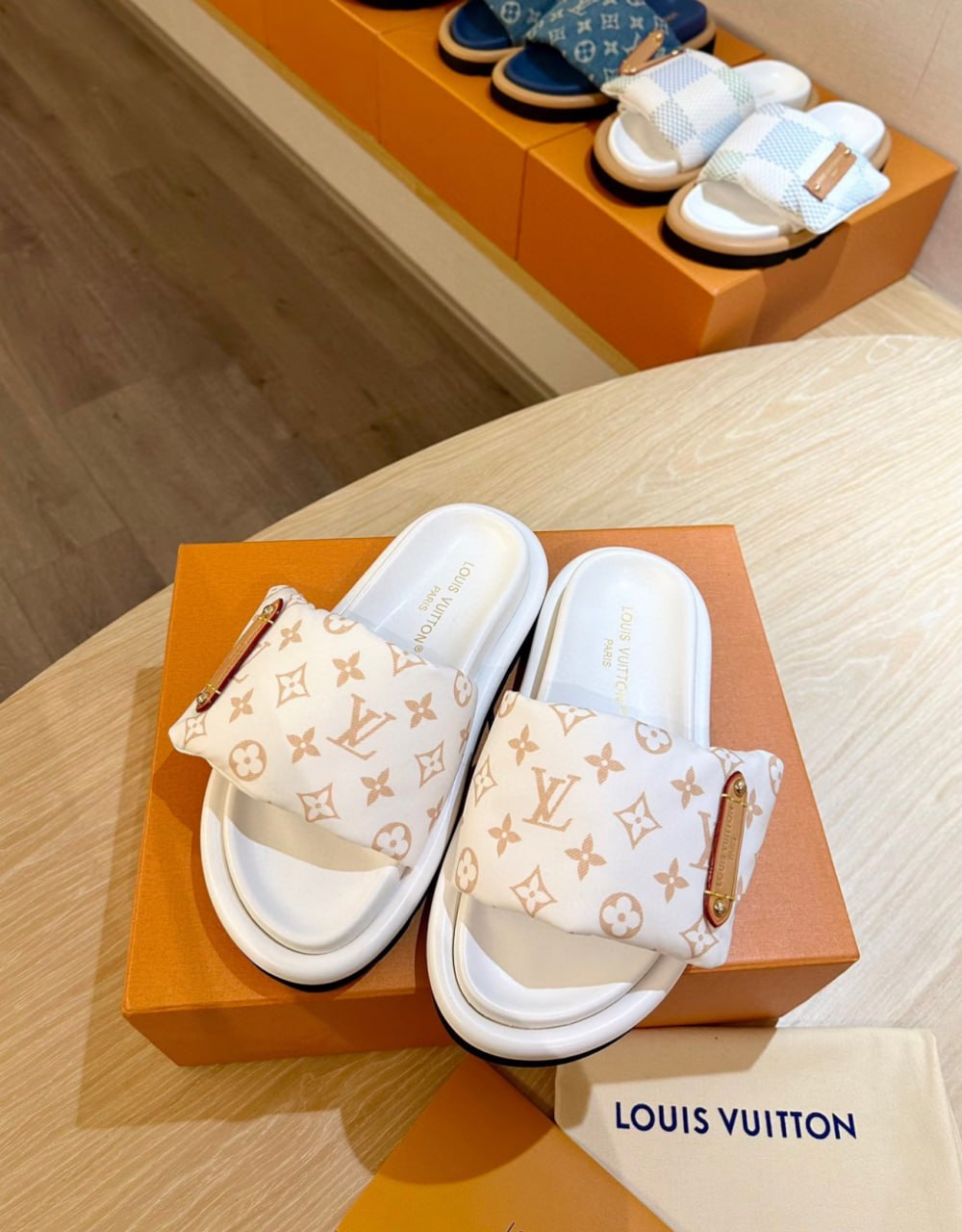 LV slippersshoes -3