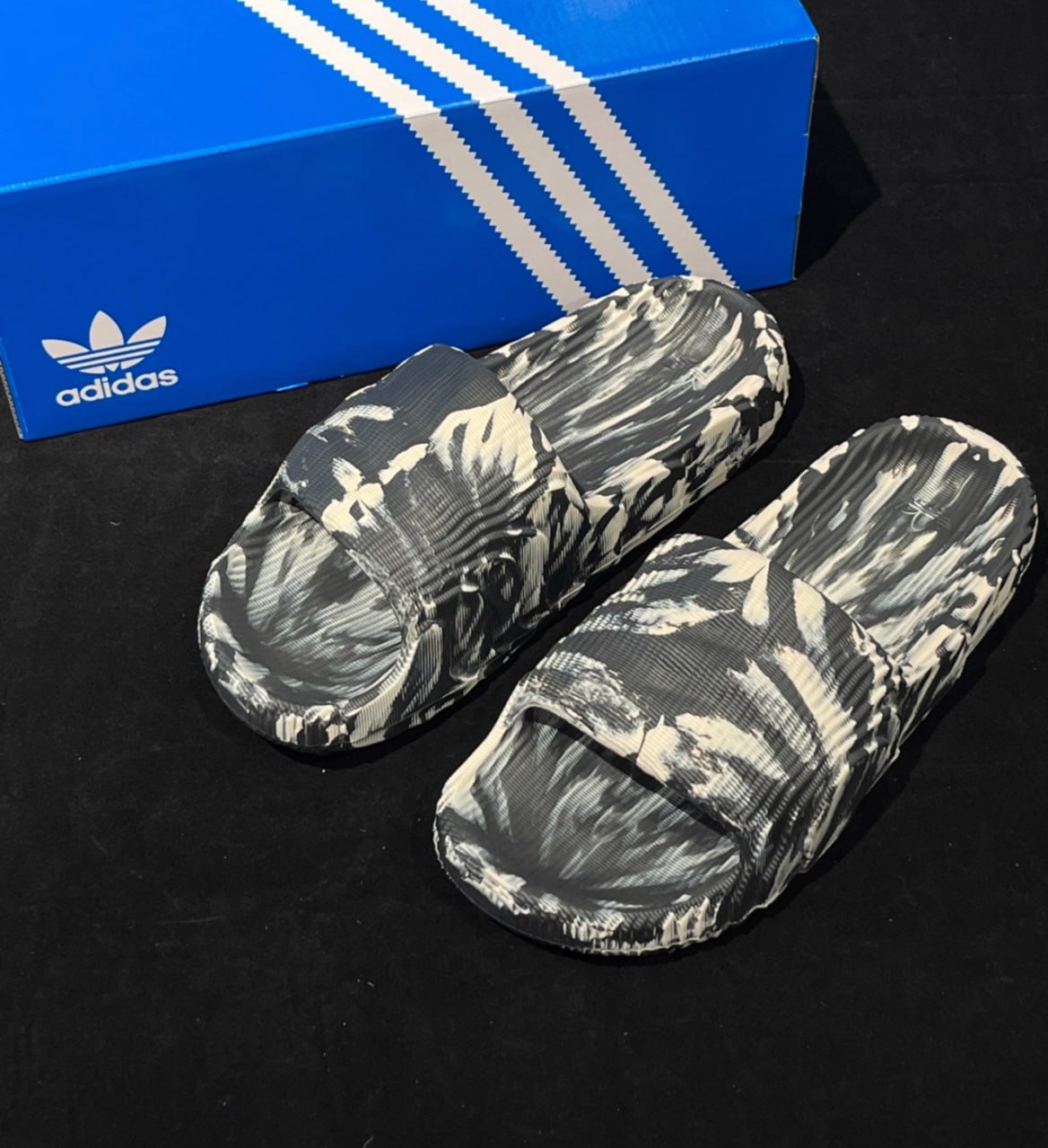 Yeezy -4