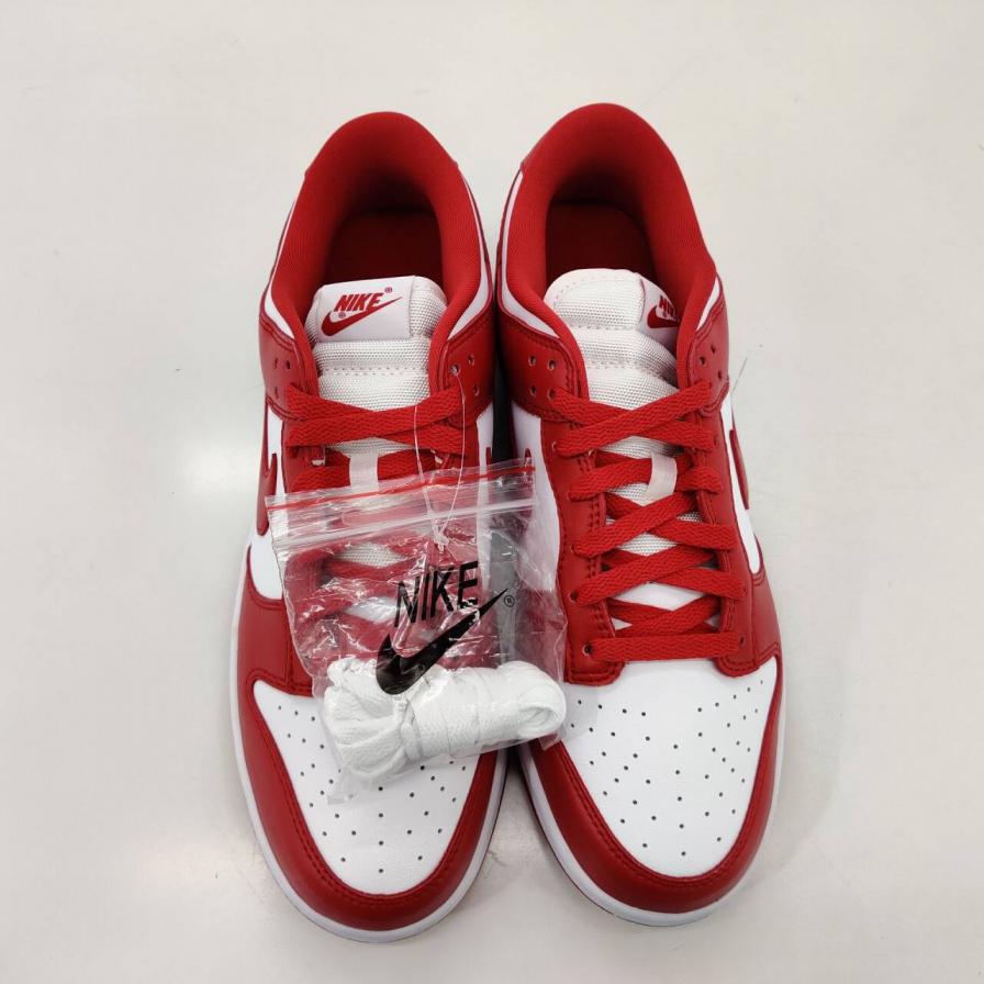 Nike Dunk Low Sneakers - Classic Style and Comfort -4