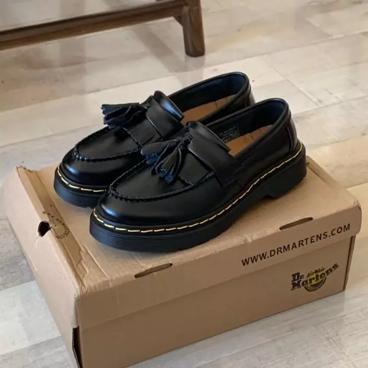  Dr. Martens Black Tassel Loaf
