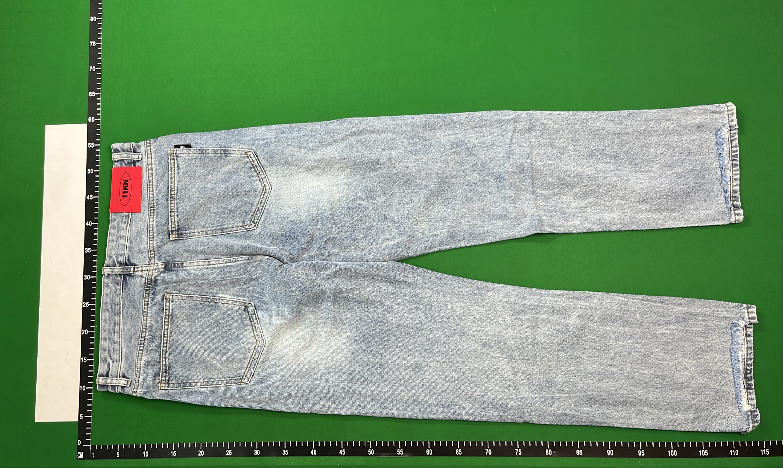  Levi's Classic Straight Fit Jeans - Light Wash Denim -3