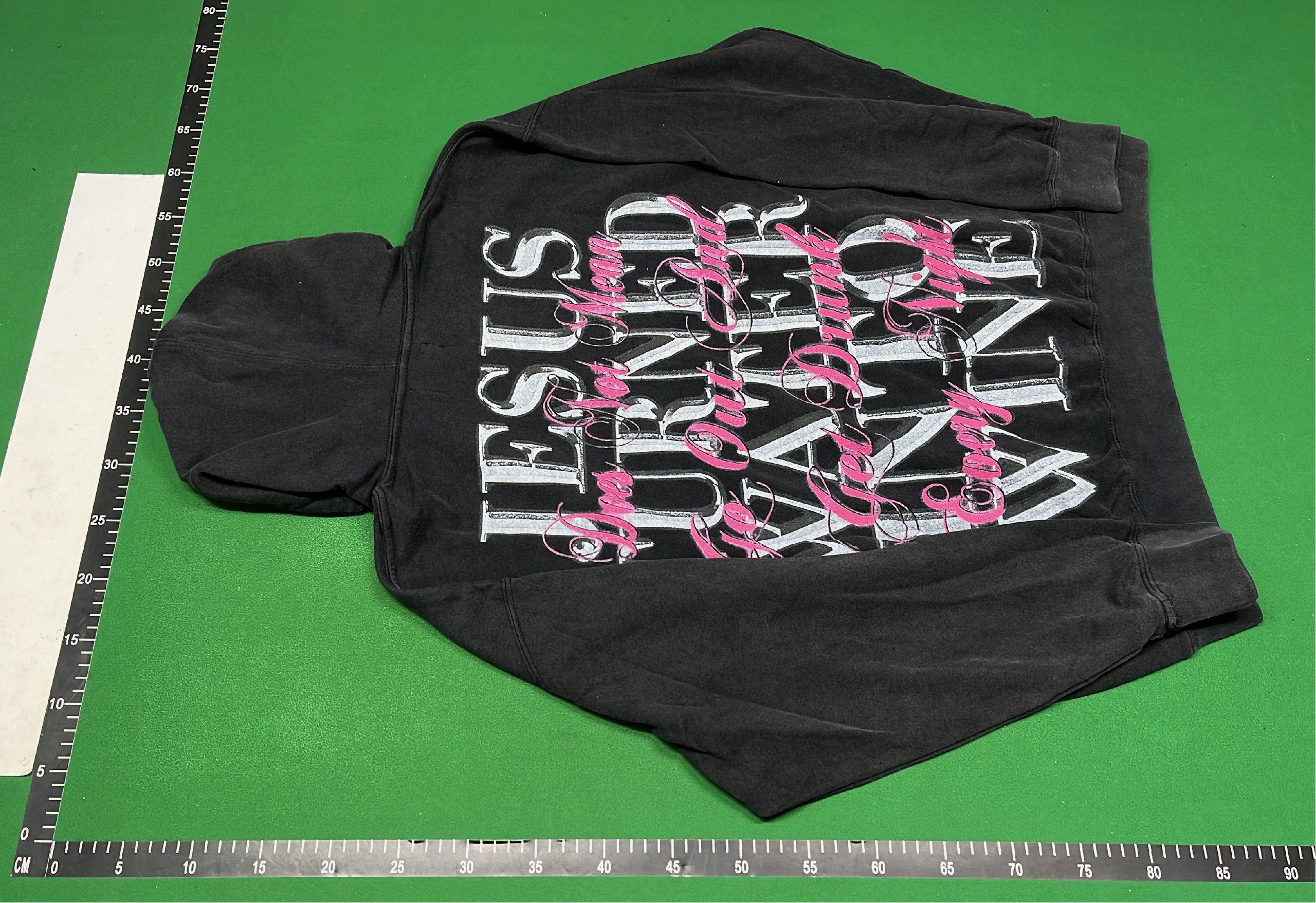 Lip Print Hoodie - Comfortable and Stylish Sweatshirt for Men and Women -3