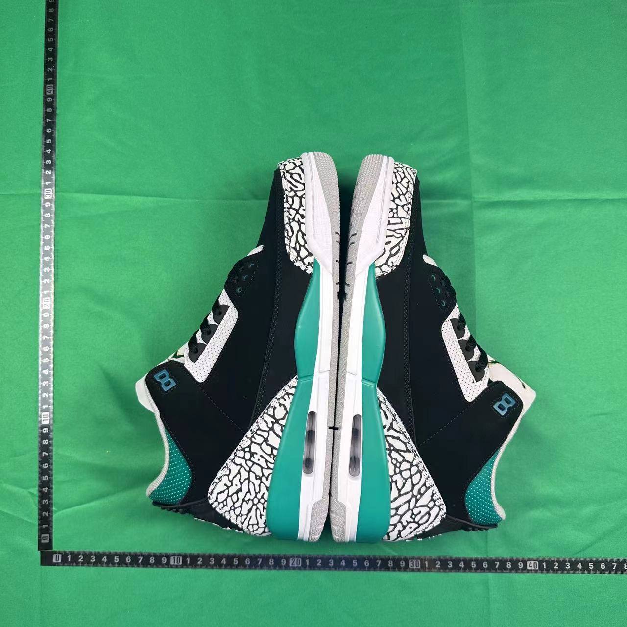 Nike Jordan 3 Retro -4