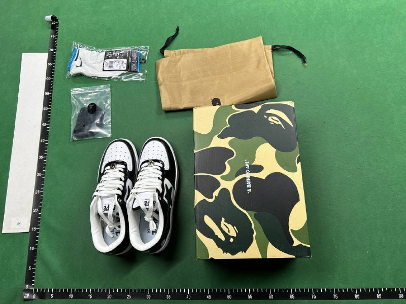 bape sta Marvel collaboration sneakers -3