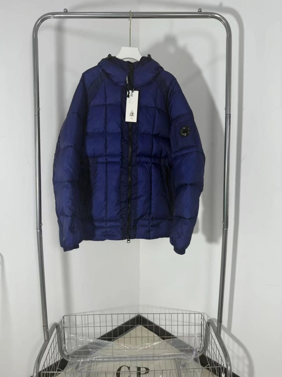 c.p. company chrome r goggle down jacket -2