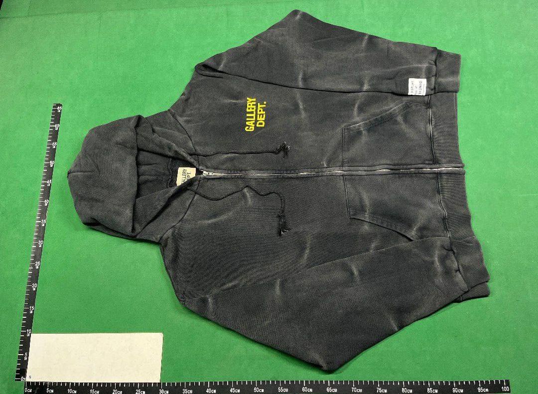 gallery hoodie -2
