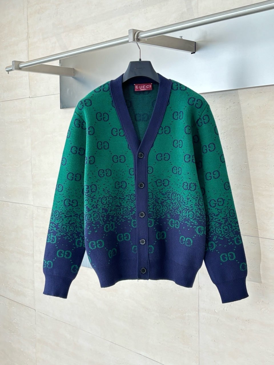 Gucci knitted sweater hoodie & down jacket & down vest -3