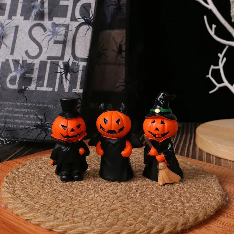 Halloween pumpkin devil