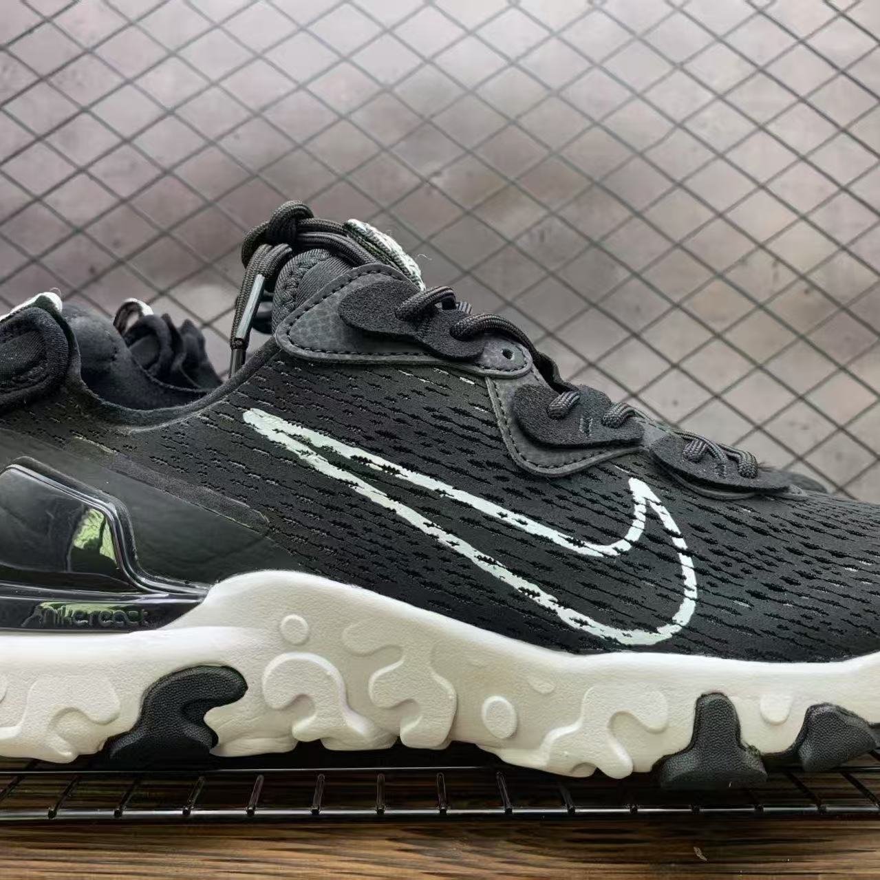 Nike shoes -3