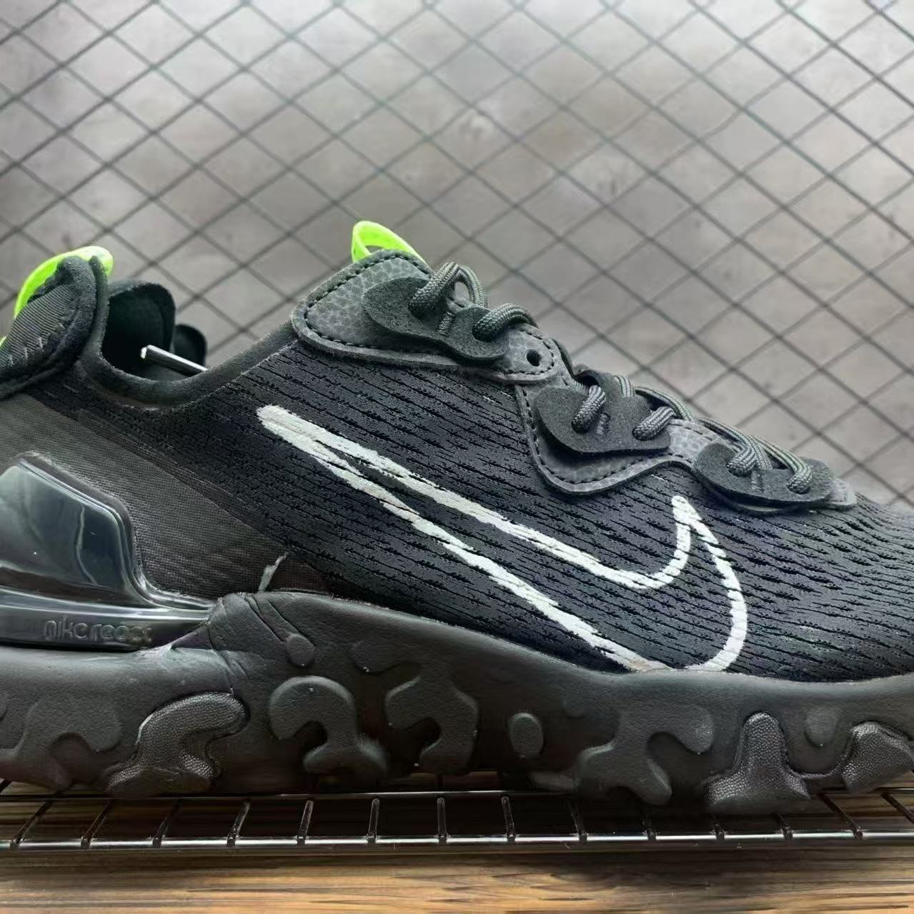 Nike shoes -4
