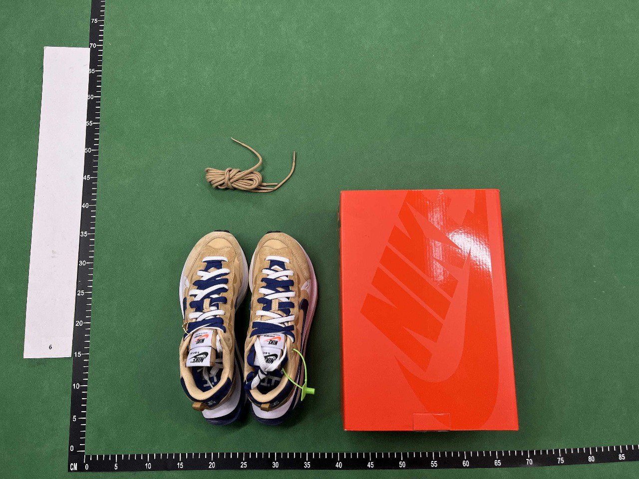nike sacai shoes -3