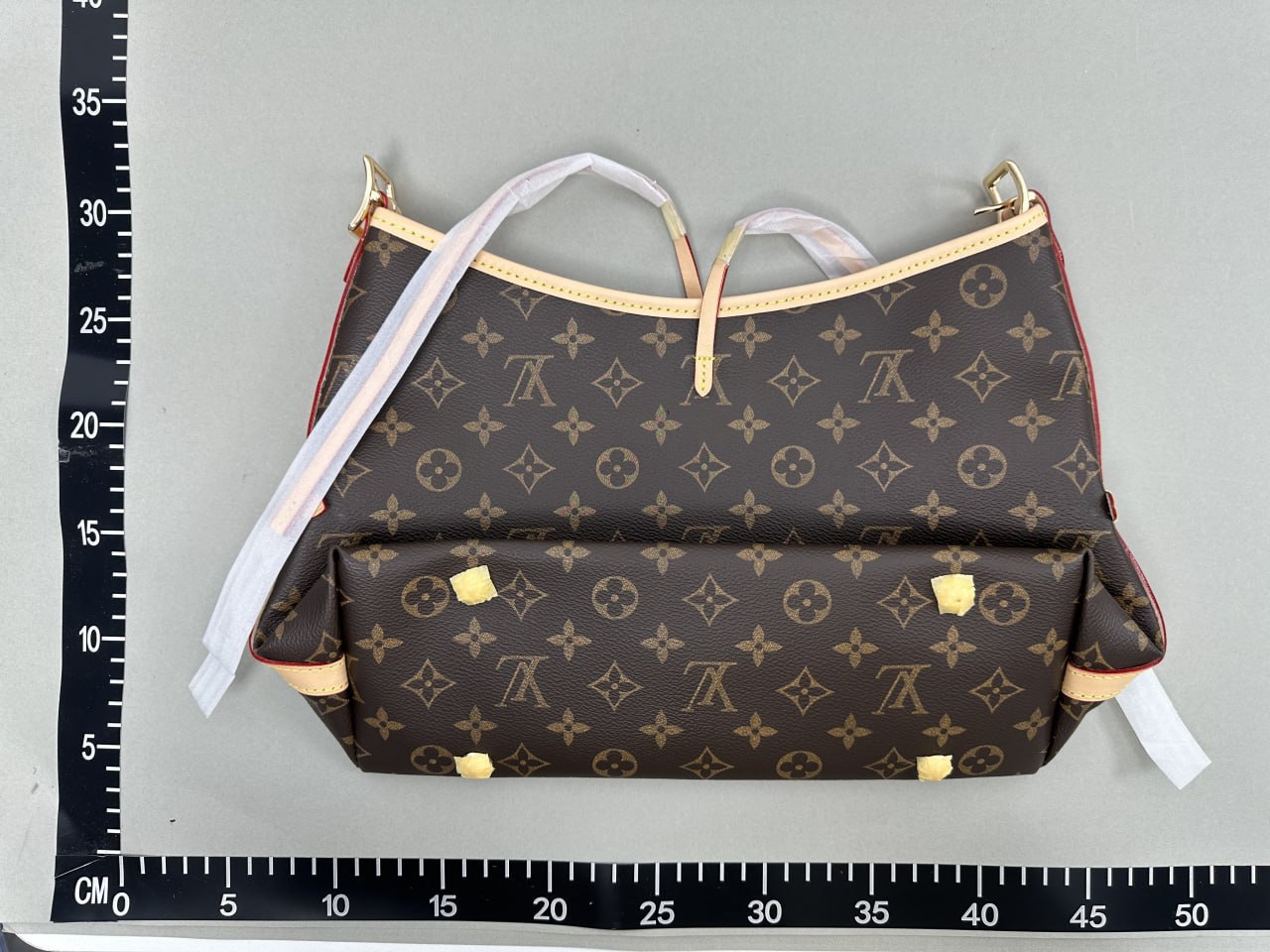 Louis Vuitton Bag -4