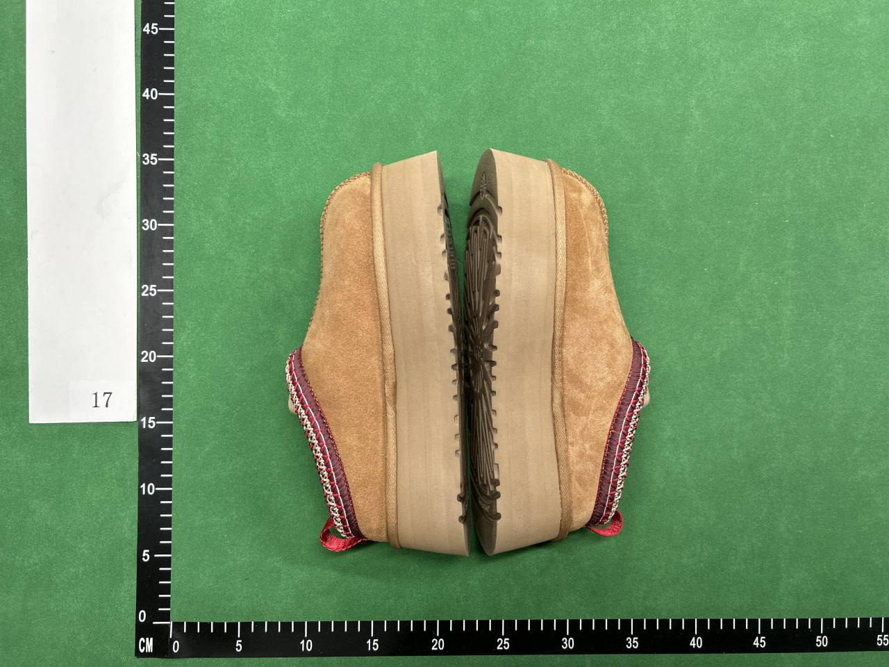 UGG -2