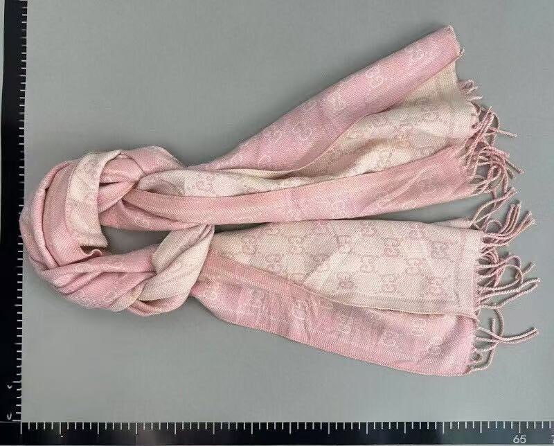 lv gucci Burberry scarves -4