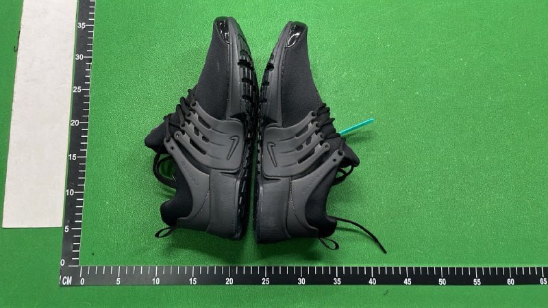 Nike Air Presto -4