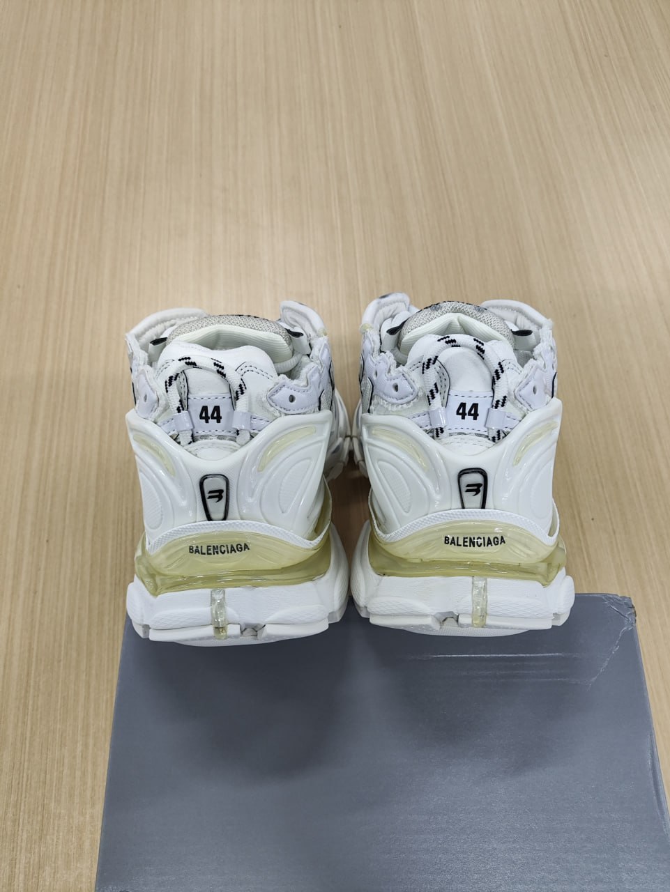Balenciaga -4