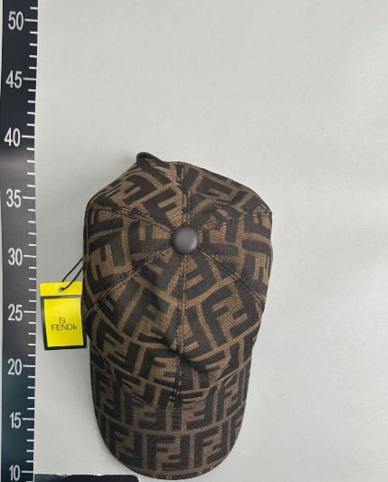 Gorra fendi -2