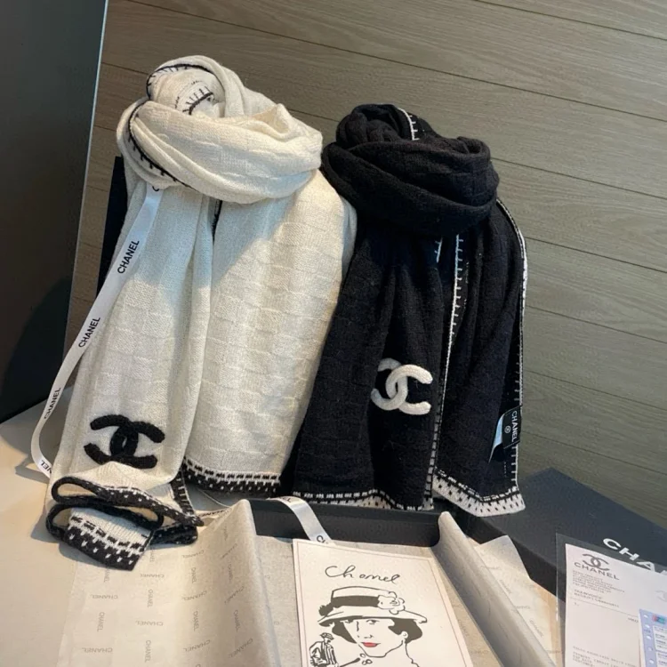 CHANEL scarf