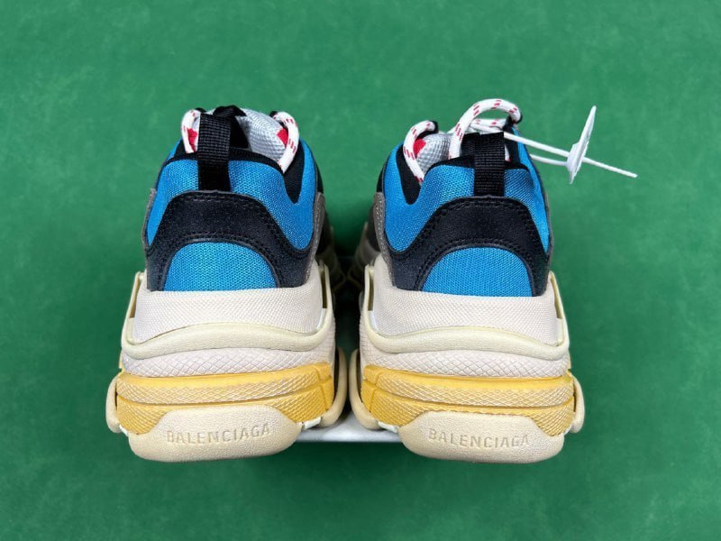 Balenciaga Triple S -3