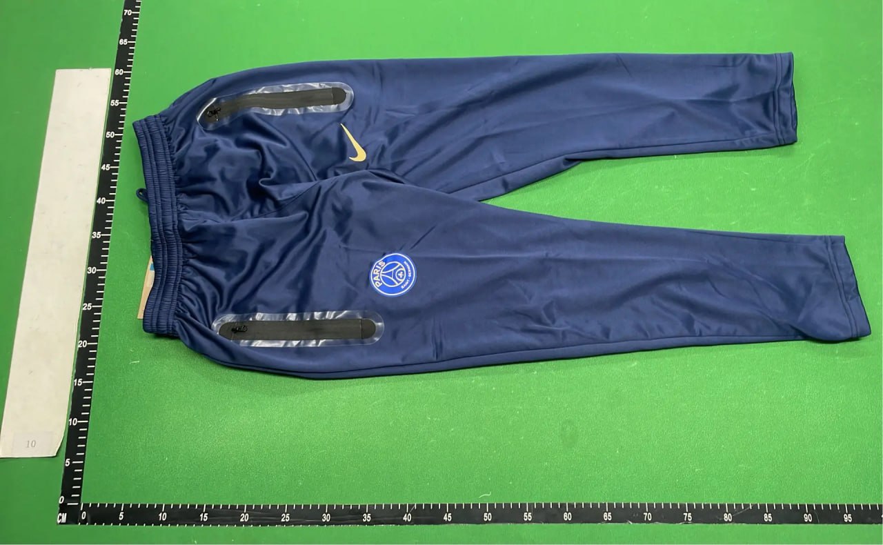 Nike Tech Fleece -2