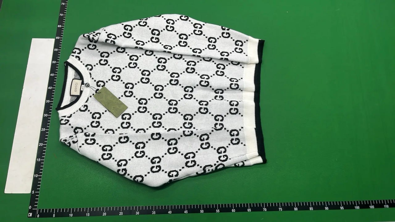 Gucci  sweater -2