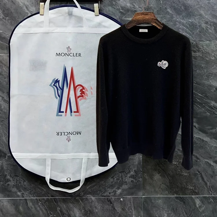 Moncler sweater