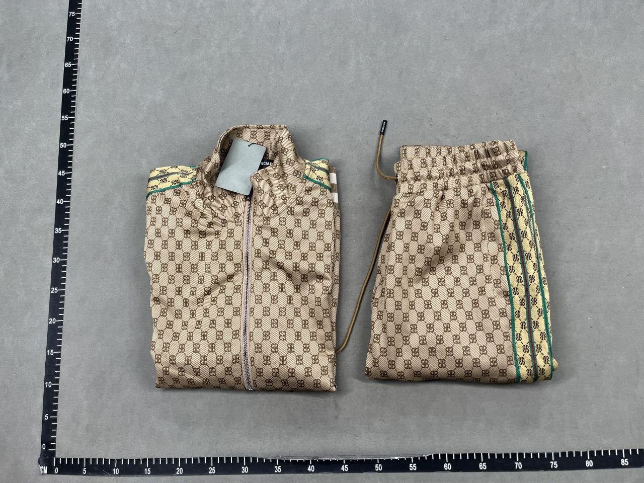  Gucci GG Supreme Tracksuit Hoodie [35 styles] -2
