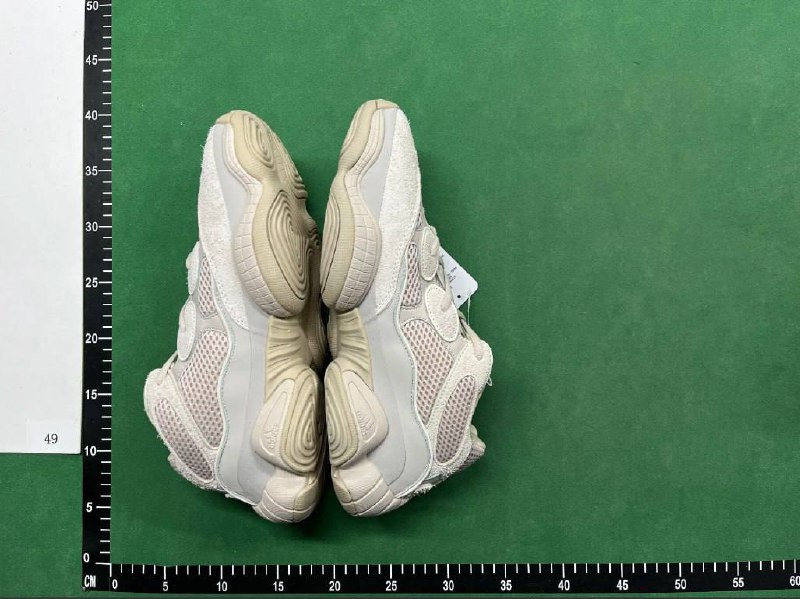  Adidas Yeezy 500 Sneakers [10 styles -4
