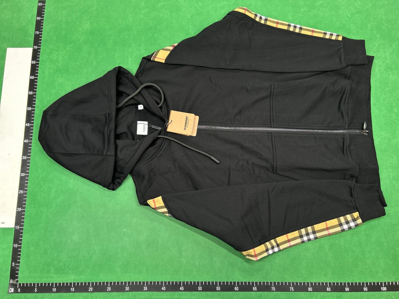 Burberry Hoodie [1 style] -3