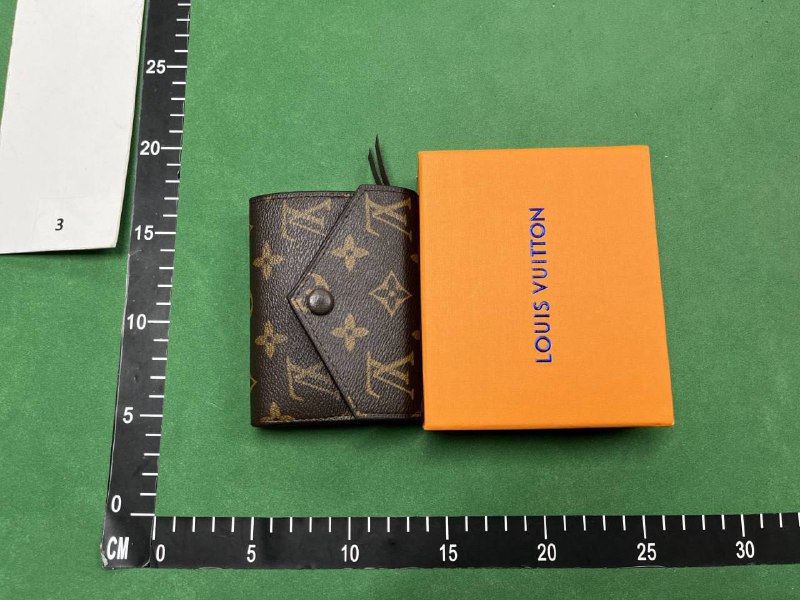 Louis Vuitton Monogram  Coach Signature  Gucci GG Supreme Wallets [39 styles] -2