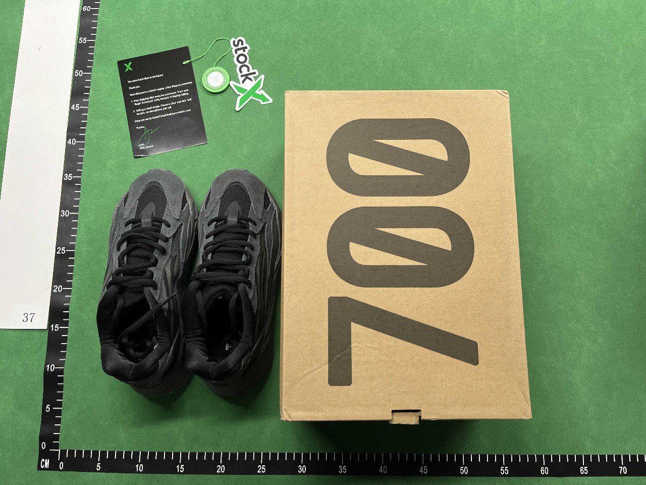  Adidas Yeezy Boost 700 Sneakers [4 styles] -2